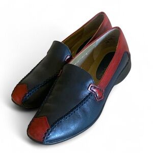Vintage Leather Slip-on Malta Loafers Navy Blue/Red leather Size 6.5M Casual